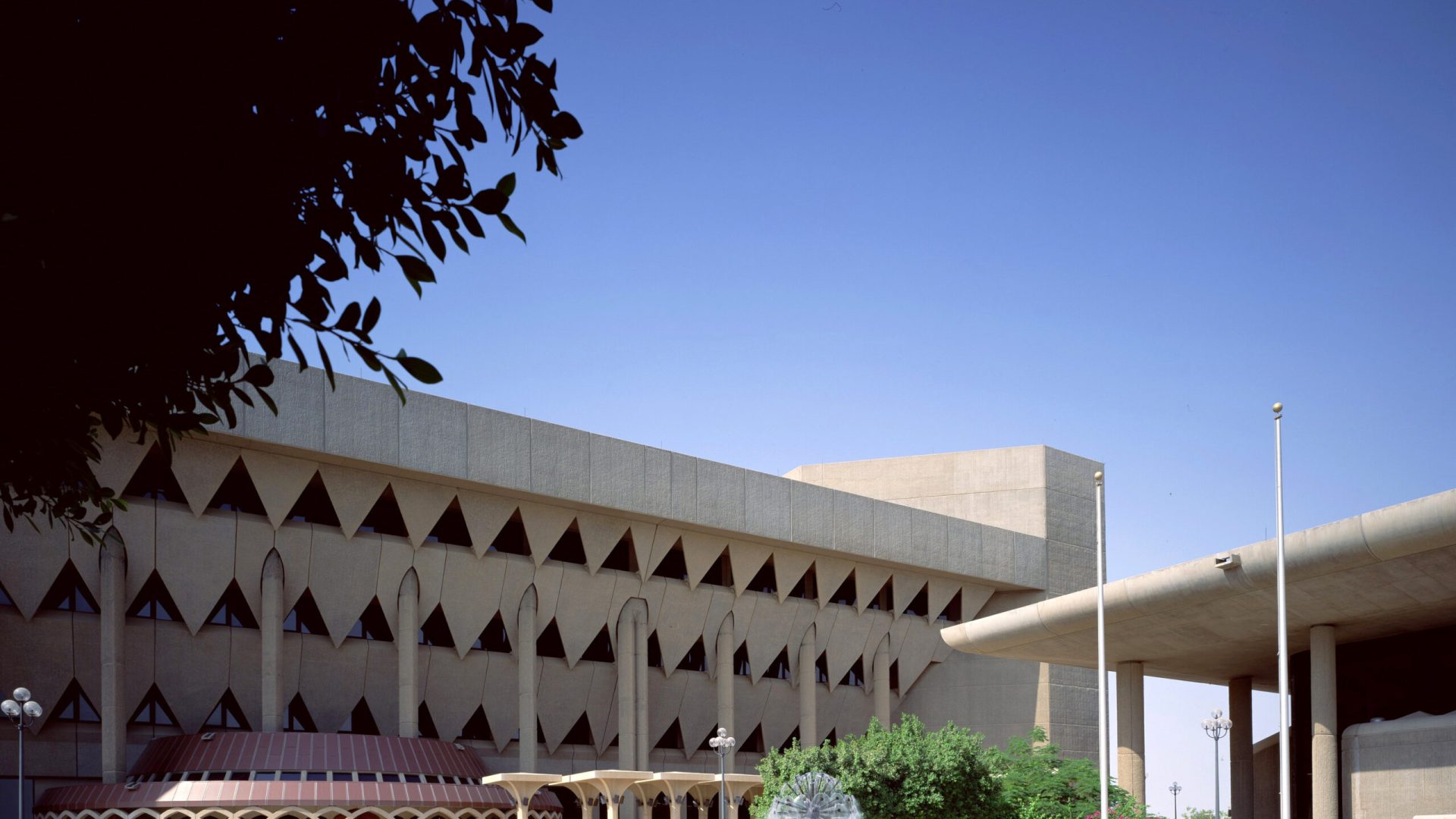 ROYAL_COM_JOB_BUI-11a